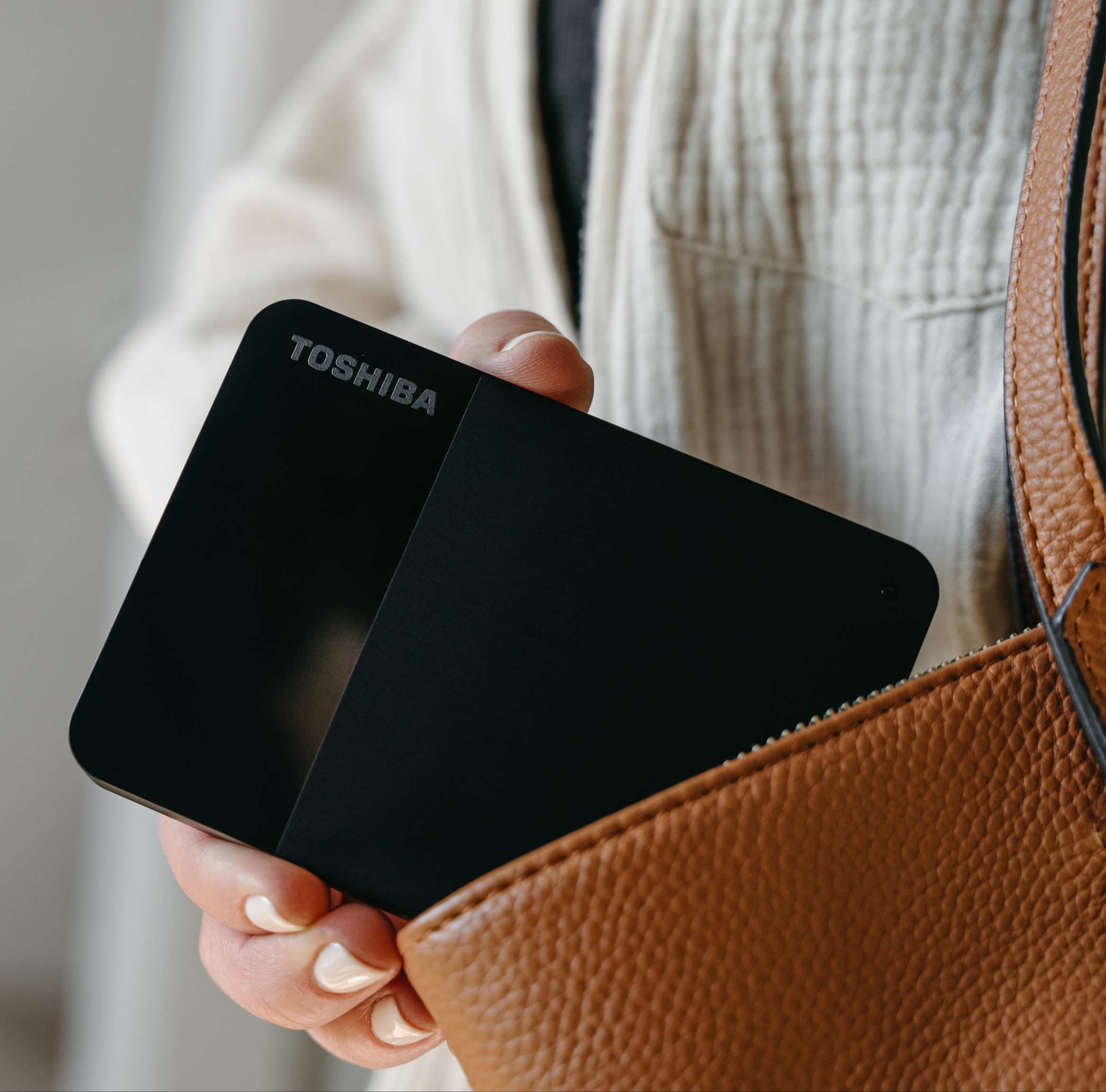 The Toshiba Canvio Ready is designed with true plug-and-play functionality, making it one of the easiest ways to add space to your PC.